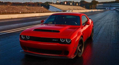 Un grup de proprietari ai muscle car-ului Challenger SRT Demon au acționat în judecată compania Dodge - Photo