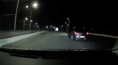 Un șofer de Mazda din Bender, și-a pierdut pasagerul din mașină din mers...nici măcar nu a oprit (VIDEO) - Photo