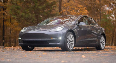 Tesla a început importul în Europa a noilor Model 3 produse în China! - Photo