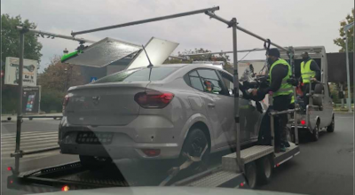 Noua Dacia Logan a fost surprinsă decamuflată în traficul din București - Photo