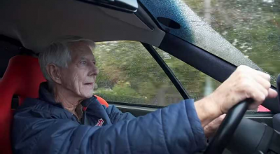 (VIDEO) Împătimit adevărat! Chiar și la 80 de ani, conduce regulat un Ferrari F40 - Photo