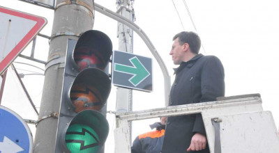 Viceprimarul Chironda anunță că săgețile verzi vor începe să dispară de pe semafoarele din Chișinău - Photo