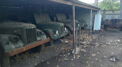 O colecție din 4 modele GAZ-69 se vând ”la pachet” pentru amatorii de recondiționat tehnică sovietică - Photo