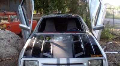 Acest Ford Sierra cu lambo doors a fost furat recent în Soroca. Acum poliția cere ajutor în găsirea mașinii dar și a făptașilor - Photo