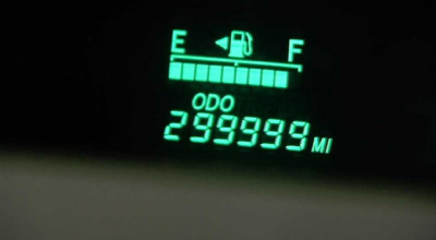 Cât costă să modifici kilometrajul la o Toyota Prius? O să râzi când afli răspunsul - Photo