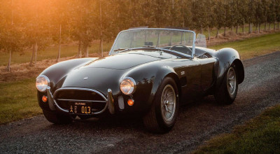 Acest Cobra 427, deținut vreme de jumătate de veac de Carroll Shelby, va fi în scurt timp vedeta unei licitații - Photo
