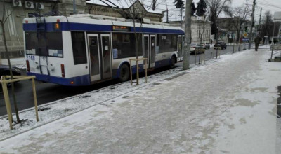 Pe străzile din Chișinău au fost împrăștiate 214 tone de sare și 47 tone de amestec antiderapant - Photo