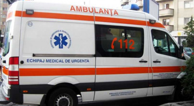 Șoferul unei ambulanțe a fost lipsit de permis, după ce a condus cu viteza de 142 km/h! - Photo