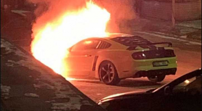 Un Ford Mustang a ars în parcarea de lângă Mojito, centrul Capitalei! - Photo