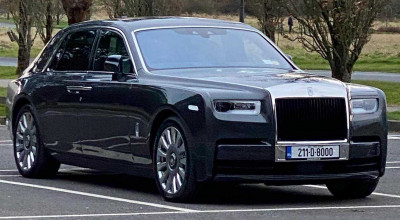 (FOTO) Câte mașini și ce modele mai exact, are în colecția sa celebrul luptător Conor McGregor?! - Photo