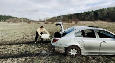 (VIDEO) Hype cu întârziere! Încă un blogger moldovean și-a incendiat mașina - Photo