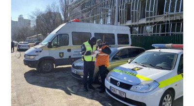 Autoritățile au împărțit amenzi șoferilor mașinilor cu numere străine, care nu aveau vinietele achitate - Photo
