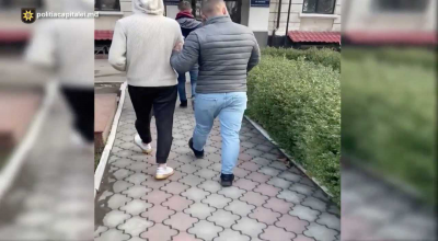 (VIDEO) Doi tineri au fost reținuți de poliție după ce au jefuit câteva mașini parcate în curțile blocurilor de locuit - Photo