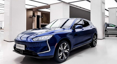 Huawei lansează primul său automobil! SF5 oferă 551 CP și 180 km autonomie în regim pur electric - Photo