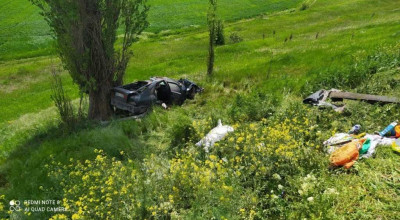 Accident grav la Cahul: Un bărbat a murit, iar patru pasageri, printre care și un copil de un an, au fost spitalizați - Photo