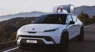 Următorul papamobil va fi reprezentat de SUV-ul electric Fisker Ocean! - Photo