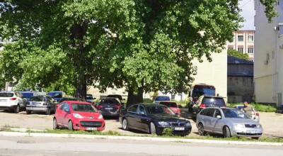 Locuitorii capitalei care vor amenaja parcări în curţile blocurilor vor primi sprijinul Primăriei Chişinău! - Photo