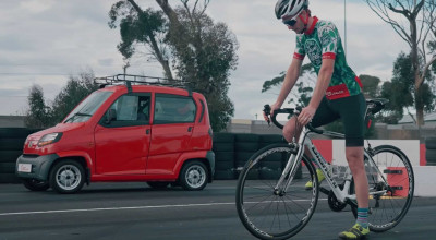 Drag Racing inedit: Cea mai ieftină mașină din lume versus o bicicletă! - Photo