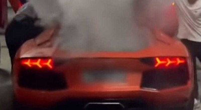 Un chinez a demonstrat lumii întregi că prăjitul cărnii cu ajutorul unui Lamborghini nu e cea mai bună idee! - Photo