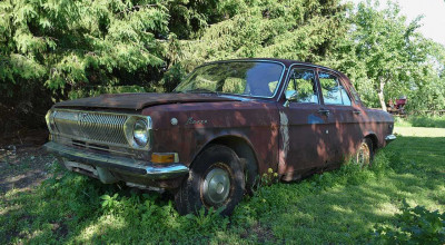 (VIDEO) Vezi cum pornește și se conduce un GAZ-24 Volga după 16 ani de staționare - Photo