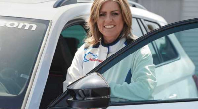 Una din curbele circuitului Nurburgring va purta numele legendarei Sabine Schmitz - Photo