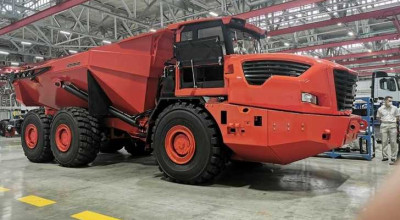 Concurent pentru Caterpillar și Volvo de la KamAZ? Rușii pregătesc lansarea camionului de carieră Hercules - Photo