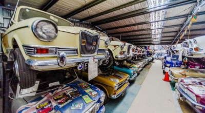 A fost scoasă la licitație o uzină veche plină cu modele clasice britanice, de la Vauxhall la Rolls-Royce - Photo