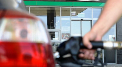Petroliștii au ieftinit benzina și motorina! Află ce prețuri au afișat de la miezul nopții - Photo