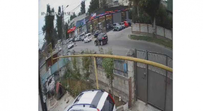 A lovit o minoră pe trecerea de pietoni și a fugit! Părinții copilului cer ajutor pentru a găsi șoferul fugar - Photo