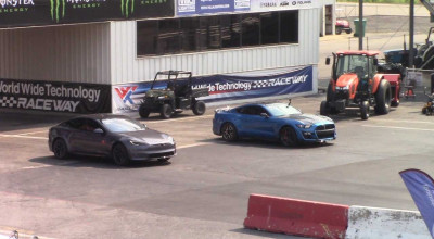 (VIDEO) Vezi cum cea mai rapidă Tesla eșuază într-un drag racing cu Ford Mustang - Photo