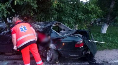 Accident tragic la Briceni! Un minor a decedat iar alți doi tineri au fost spitalizați - Photo