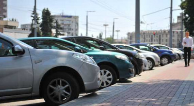 Pe câteva străzi din centrul Chișinăului vor fi amenajate locuri de parcare suplimentare - Photo