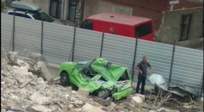 Primăria vine cu o reacție în vederea mașinii strivite de rămășițele restaurantului Sănătate! - Photo