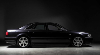 Un Audi S8, fabricat în 2001, a fost scos la licitație pentru un preț echivalent al unei mașini noi - Photo