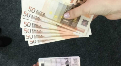 Afacere cu permise la Florești! Un tânăr promitea să aranjeze totul cu 400 de euro, iar acum riscă 6 ani de închisoare - Photo