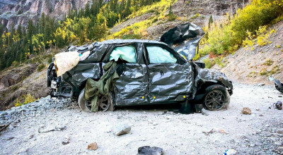 Ford Bronco - daună totală după ce a căzut de la 120 metri înălțime! - Photo