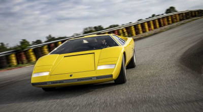 Conceptul legendarului Countach a fost testat pe un circuit din Italia de către noul proprietar - Photo