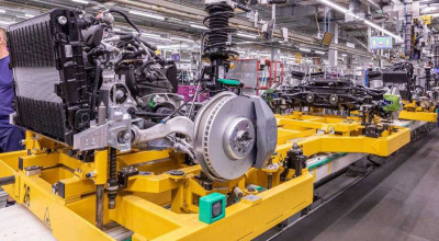 BMW va renunța la producerea mașinilor cu motoare termice la uzina din Munchen - Photo