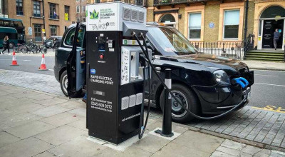 Toate casele noi din Marea Britanie vor fi echipate obligatoriu cu încărcătoare pentru mașini electrice - Photo