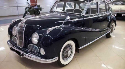 În Moscova a fost scos la vânzare un BMW 502 din 1960, cu un parcurs de numai 30 de kilometri! - Photo