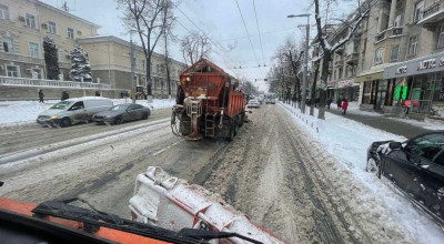 Edilul capitalei, Ion Ceban, susține că la deszăpezirea străzilor s-a lucrat toată noaptea! - Photo