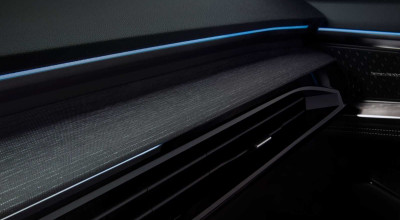 Renault a anunțat data debutului noului Austral și a publicat câteva imagini cu interiorul SUV-ului - Photo