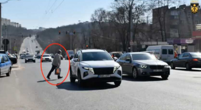 De la începutul anului au fost amendați circa 4.900 de pietoni care au traversat neregulamentar - Photo