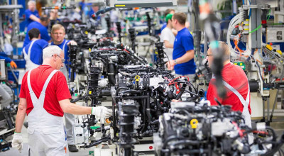 UE intră în panică! Constructorii închid uzinele din cauza că nu mai pot produce motoare cu ardere internă - Photo