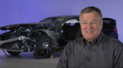 Fostul șef al Institutului care testează cel mai dur siguranța mașinilor, a supraviețuit într-un accident teribil la volanul unui BMW - Photo