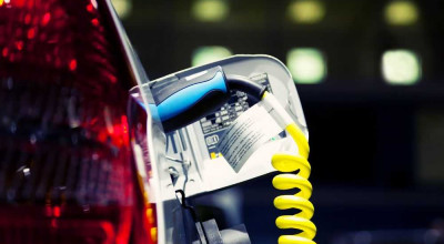 Majoritatea producătorilor de mașini electrice vor face pasul către sisteme de 800 de volți până în 2025 - Photo