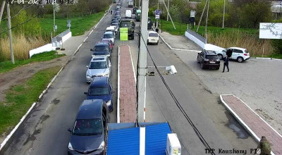 La așa-numitele puncte de trecere transnistrene continuă să se înregistreze rânduri din zeci de mașini! - Photo