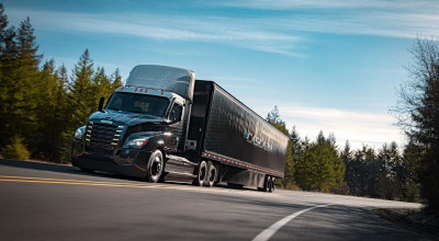 Daimler Trucks a prezentat cel mai mare camion electric din gama sa, numit Freightliner eCascadia - Photo