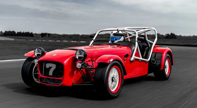 (FOTO) Oficialii de la Caterham au dezvăluit noul Seven 420 Cup - Photo