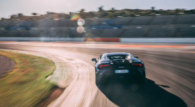 (FOTO) Vezi cum a fost debutul noului Lamborghini Huracan Tecnica pe circuit! - Photo